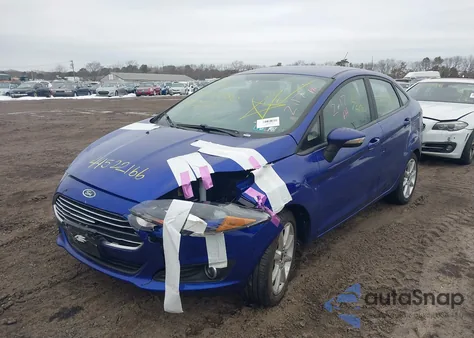 2015 Ford Fiesta Se z USA, uszkodzony, nr VIN 3FADP4BJ4FM196675